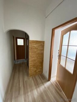 Predaj priestranný 3-izbový byt - 2