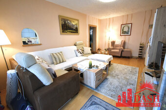 Na predaj veľký 3 izbový byt s lodžiou, 77 m2, Trenčín, Hala - 2