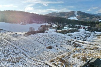 Na predaj pozemok 628 m2 na výstavbu chaty vo Valči pri Snow - 2