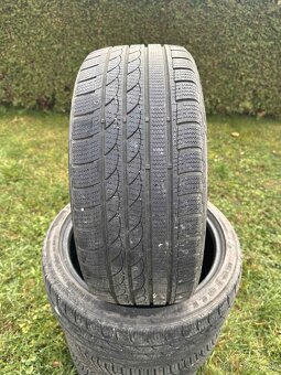 zimné 205/40 R17 - 2