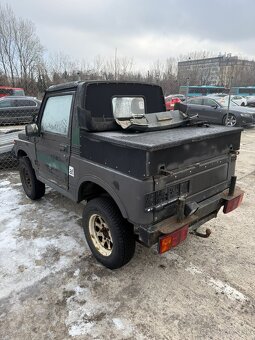 Suzuki Samurai - 2