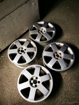 R17 5x100 audi TT - 2