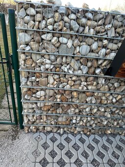 Kamene gabionovy plot - 2