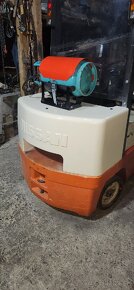 Nissan VZV - 2