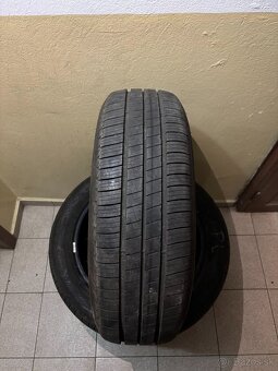 Goodyear Efficient Grip Performance 195/60 R18 96H - 2