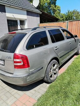 Škoda Octavia combi II 2.0tdi automat - 2