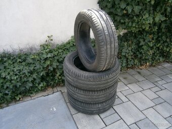 Predám 4x letné pneu Michelin 195/60 R16C 99/97H - 2