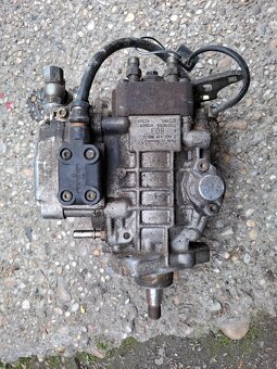 Bmw čerpadlo TDS 150eur Vstreky kus 30eur - 2