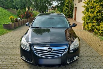 Opel Insignia SPORTS TOURER SW 2.0CDTi 118KW 4X4 M6 - 2
