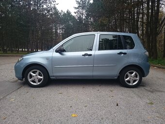 Mazda 2 - 1.25 (2007) - 2