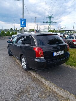 Toyota Avensis t25 2.0D 2004 - 2