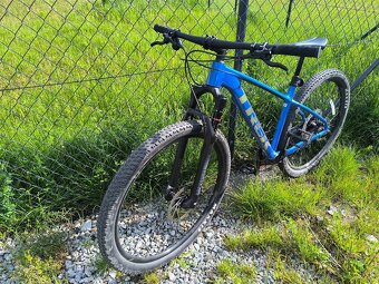 Predám bicykel Trek Xcaliber 9/2023 veľ.M kol.29 - 2