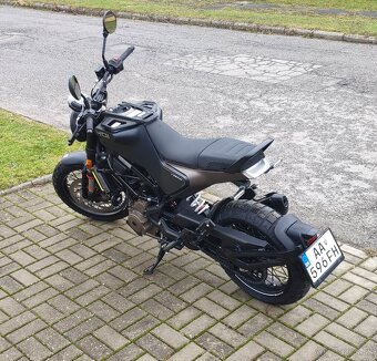 Husqvarna Svartpilen 401 - 2