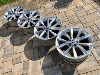 Alu disky org Škoda 5x112 8J ET44 R18 - 2