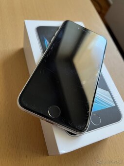 iPhone Se 2020 64gb - 2