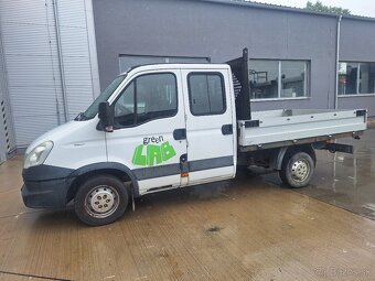 IVECO DAILY 2,3 DIESEL VALNÍK 7 MIESTNY 2014 ROK - 2