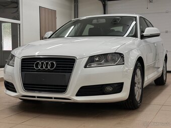 Audi A3 Sportback 1.6 TDI 105k DPF Attraction Premium - 2