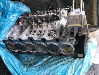 BMW E70 3.0si 200kw N52B30A - 2
