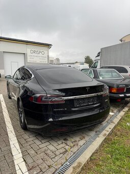 Tesla Model S - Nahradne diely - 2