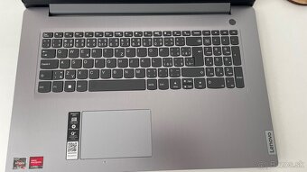 Predám kancelársky notebook Lenovo. - 2