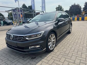 Volkswagen Passat 2.0TDI  Highline 4-Motion - 2
