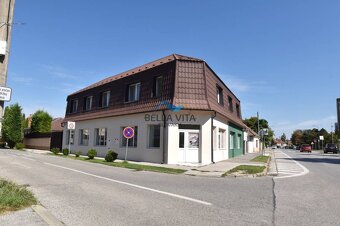 Atraktívny obchodný priestor na prenajám na rušnej ulici v G - 2