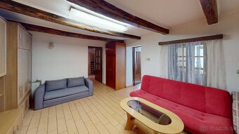 Na predaj priestranný 3-izbový rodinný dom v obci Tvrdomesti - 2