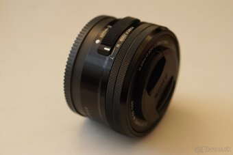 Sony E PZ 16-50mm f/3.5-5.6 OSS (APS-C, E-Mount) - 2