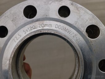 Predám rozširovacie podložky na BMW - 2