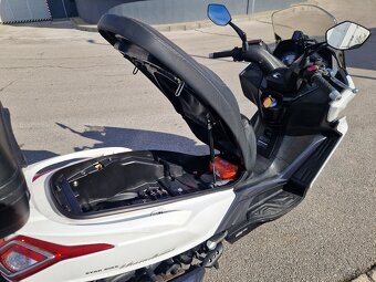 Maxi skúter Kymco Downtown 350i - 2