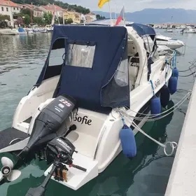 LOĎ ITALMAR, CABIN 23 + motor 225hp + dvouosí vlek - 2