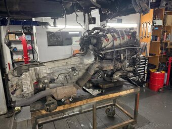 MOTOR Porsche Cayenne 4.8 Turbo 368kw - 2