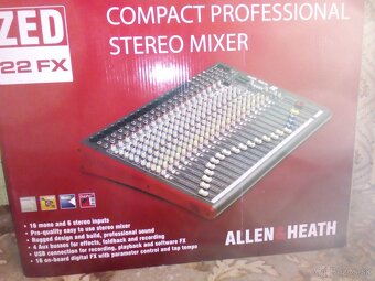 Allen & Heath Zed-22FX - 2