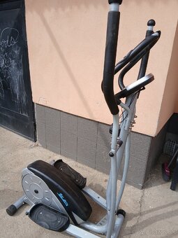 Elipticky trenažer - 2