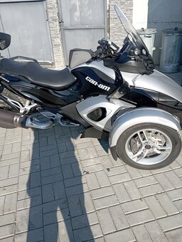 Can am spyder - 2