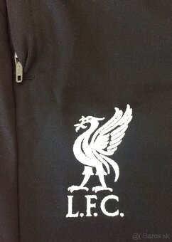 Liverpool FC Nike čierne slim fit tepláky, veľkosť XL - 2