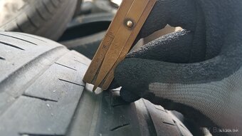 Letné pneu Continental 255/55 R19 dot 4522 - 2