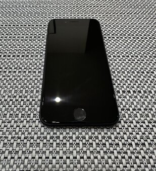 iPhone SE 2020 - 2