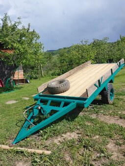 Plošinová vlečka za traktor - 2