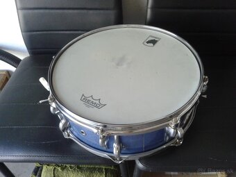 Predam Vintage Amati snare so stojanom.1960 65 eur - 2