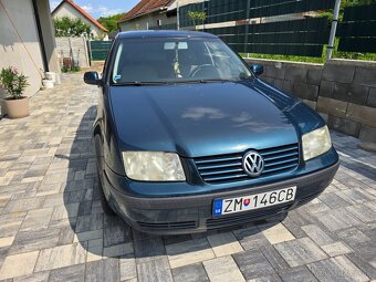 Volkwagen Bora 1,6 benzín 81kw - 2