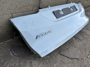 Ford focus combi mk3 zadná čas kufrových dverí - 2
