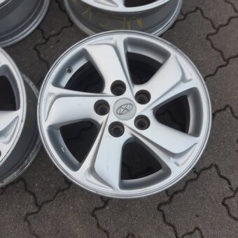 Predam hlinikove disky na hyundai ix 35 16 zoll - 2
