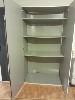Skriňa 160 eur +dohoda - 2