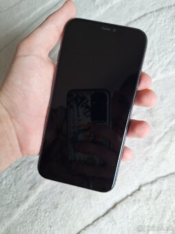 iPhone 11 Čierny - 2