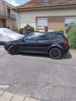 VW Golf 4 - 2