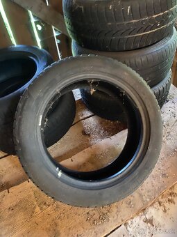 Continental 225/50 R17 - 2