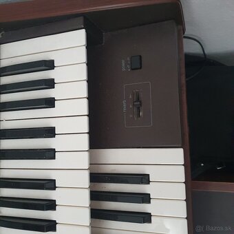 elektronic organ Technics - 2