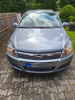 Predám Opel Astra H combi1,7 74kw diesel km150400 - 2
