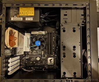 gigabyte B560M aorus pro Ax lga 1200 + intel g6405 + 32GB - 2